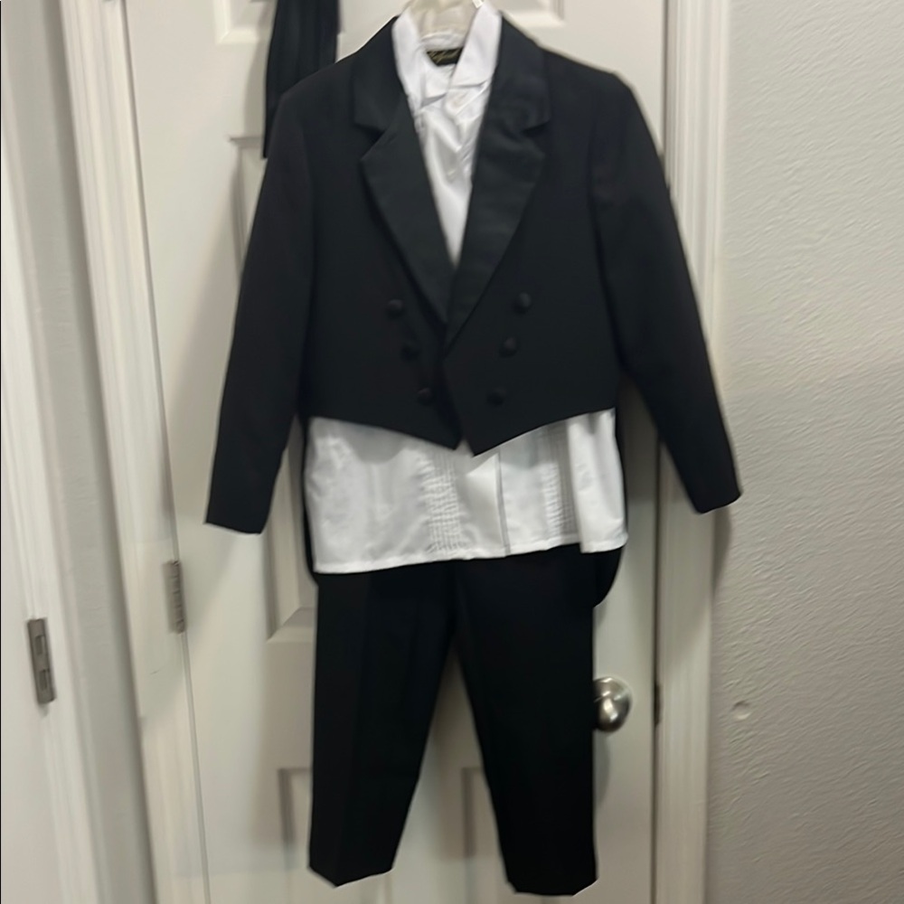 Classic Black Boy’s Tuxedo Suit